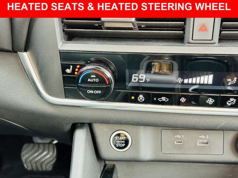 Used 2023 Nissan Rogue SV w/ SV Premium B Package image 5