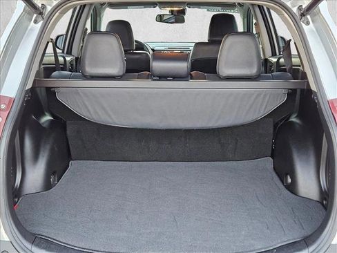 Used 2014 Toyota RAV4 Limited image 6