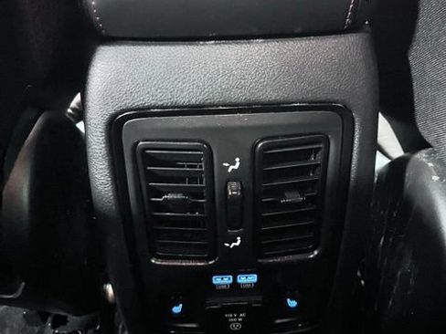 Used 2024 Dodge Durango GT RWD image 27
