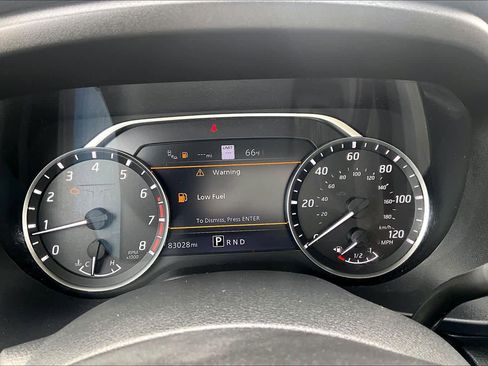 Used 2020 Nissan Titan SV w/ SV Convenience Package image 24