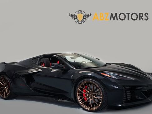 Used 2024 Chevrolet Corvette Z06 image 1