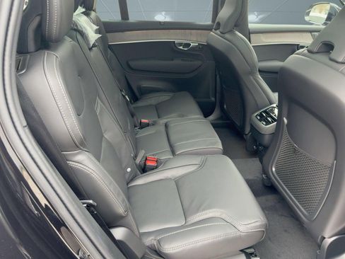 New 2026 Volvo XC90 B5 Ultra w/ Protection Package AWD/4WD image 29