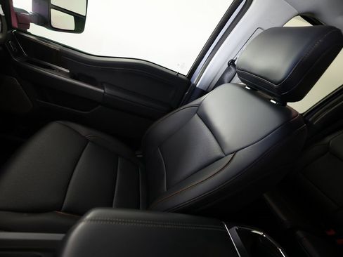 Used 2026 Ford F250 Lariat w/ Tremor Off-Road Package image 35