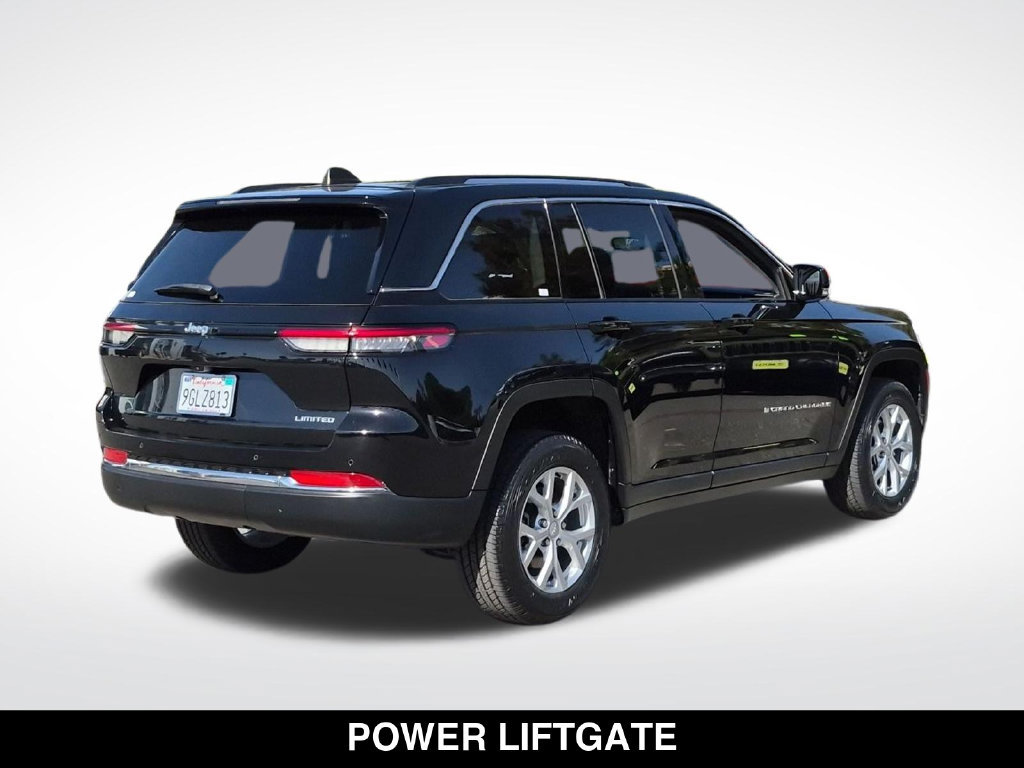 Used 2023 Jeep Grand Cherokee Limited RWD image 9