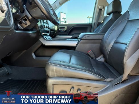 Used 2019 Chevrolet Silverado 3500 LTZ image 17