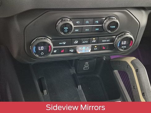 Used 2026 Ford Bronco Badlands AWD/4WD image 25