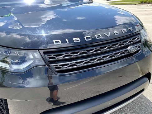 Used 2017 Land Rover Discovery HSE AWD/4WD image 29