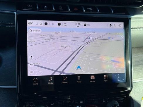 New 2025 Jeep Grand Cherokee Limited image 25