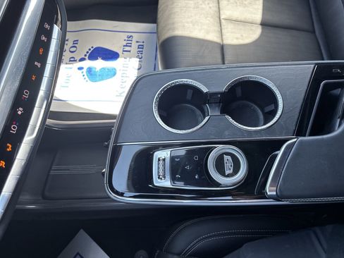 Used 2023 Cadillac Lyriq 2WD image 23