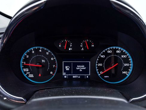 Used 2021 Chevrolet Malibu LT image 25