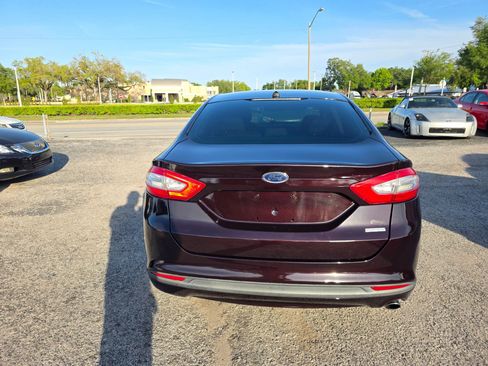Used 2013 Ford Fusion SE FWD image 6