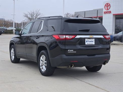 Used 2021 Chevrolet Traverse LT image 5