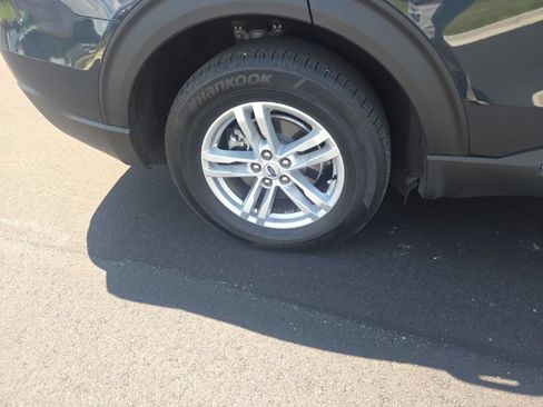 Used 2022 Ford Explorer XLT RWD image 13