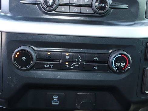 Used 2022 Ford F150 XLT image 30