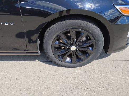 Used 2025 Chevrolet Malibu LT FWD image 34