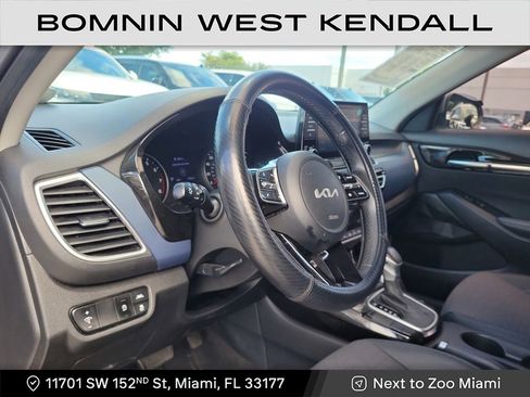 Used 2023 Kia Seltos S image 6