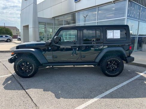 Used 2023 Jeep Wrangler Unlimited image 2