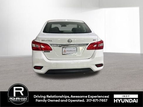 Used 2019 Nissan Sentra SV image 3
