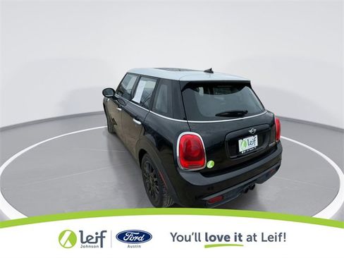 Used 2016 MINI Cooper S image 9