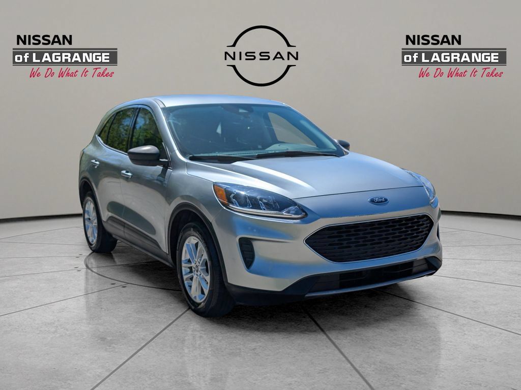Used 2022 Ford Escape SE FWD image 3