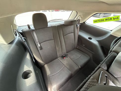 Used 2018 Dodge Journey SE w/ Connectivity Group FWD image 13