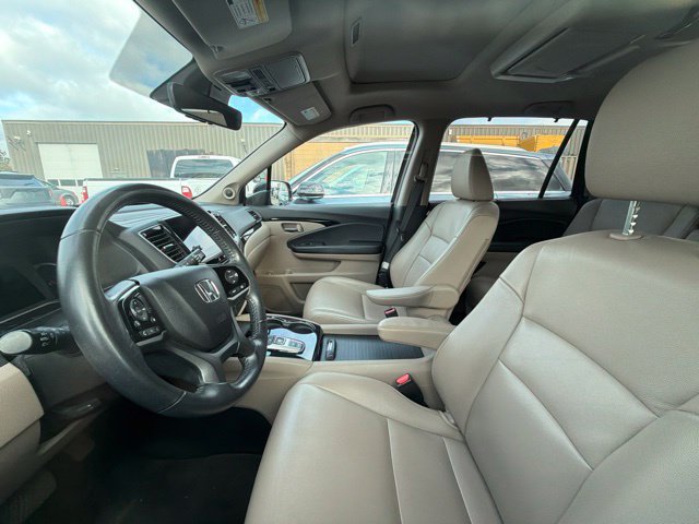 Used 2022 Honda Pilot Touring image 7