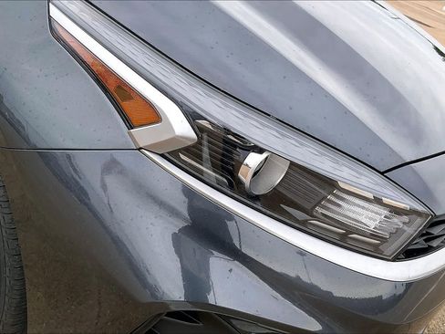 Certified 2024 Kia Forte LXS FWD image 28