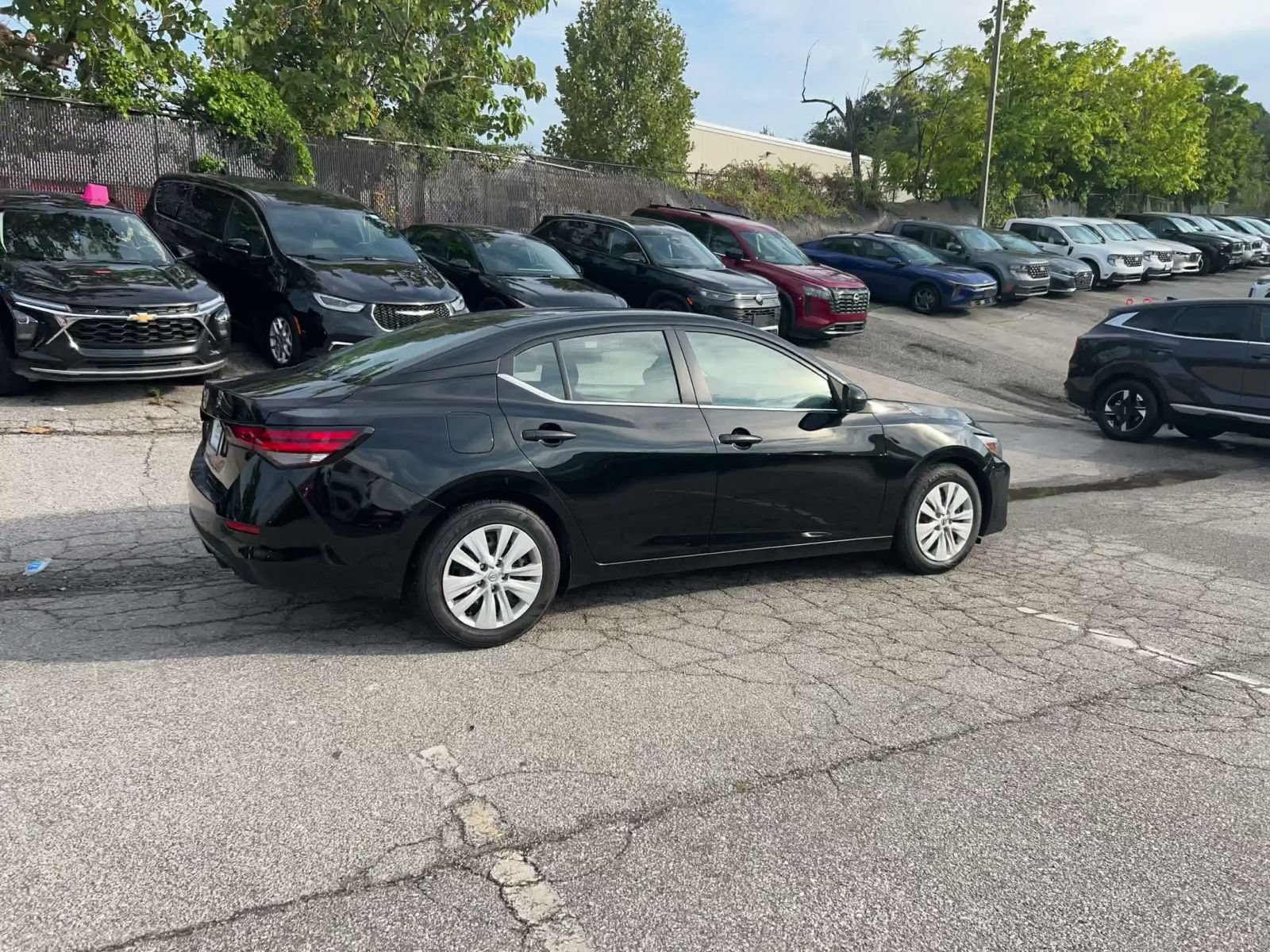 Used 2025 Nissan Sentra S FWD image 14
