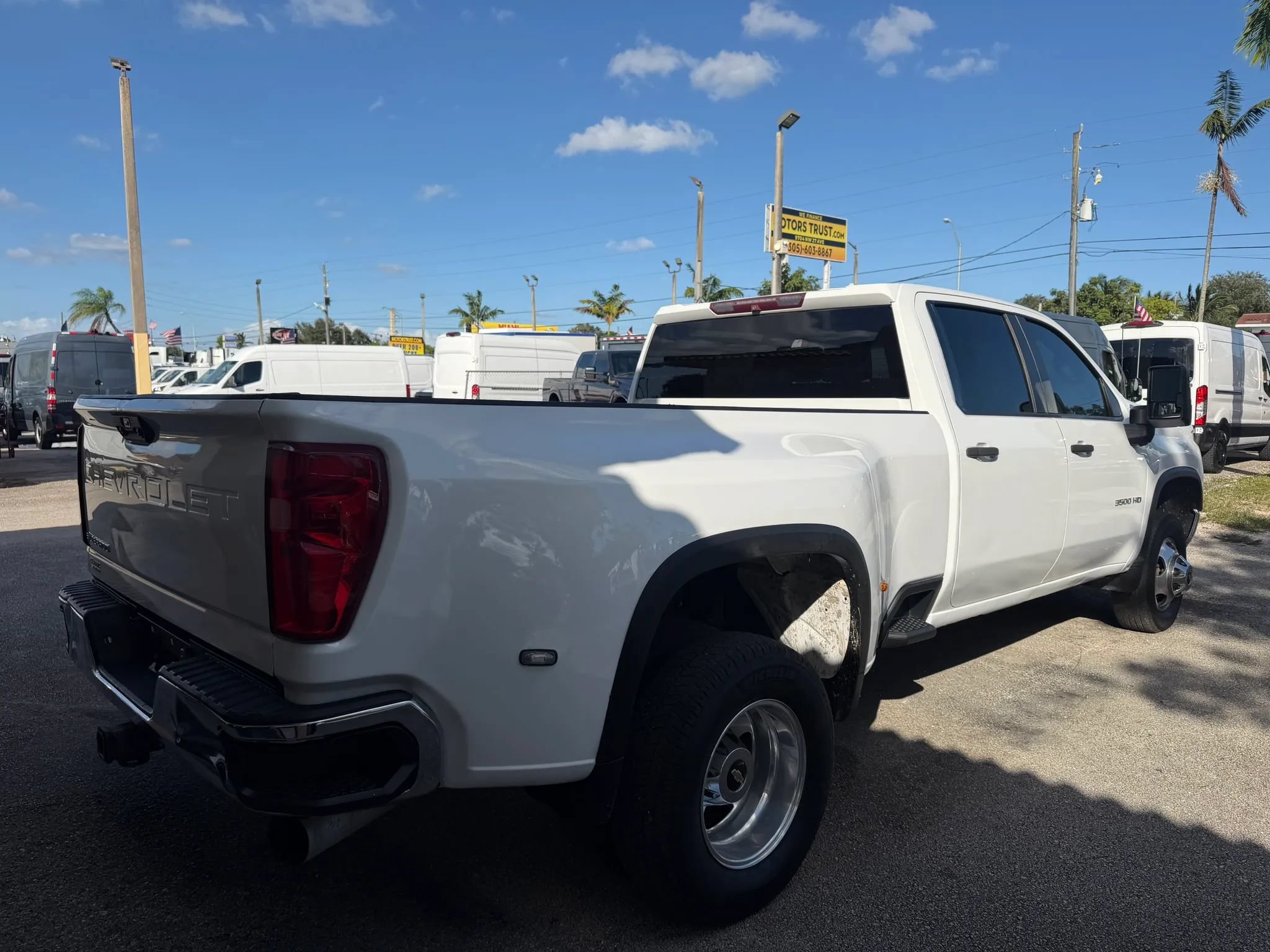 Used 2020 Chevrolet Silverado 3500 W/T w/ Gooseneck/5TH Wheel Package AWD/4WD image 7