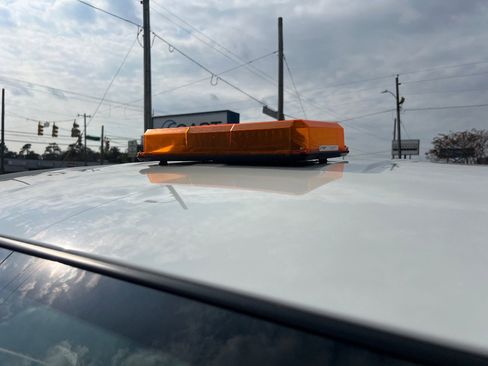 Used 2017 Nissan Titan SV image 37