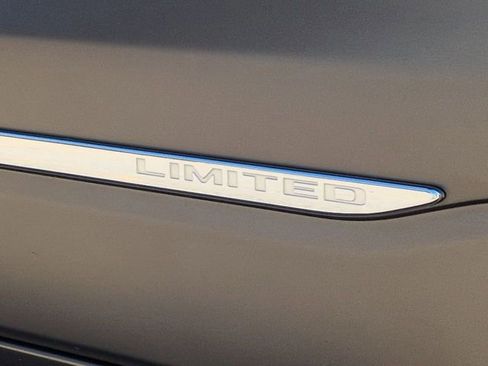 Used 2024 RAM 1500 Limited image 13