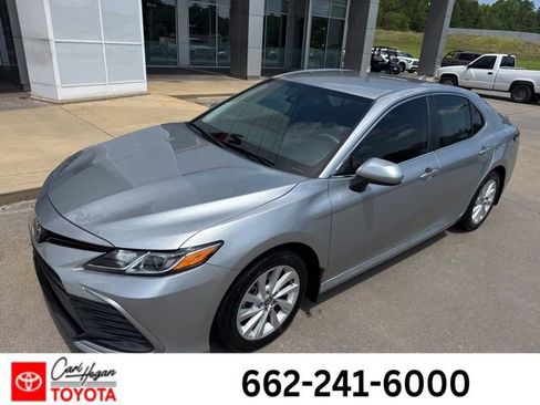 Used 2023 Toyota Camry LE FWD image 1