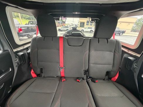 Used 2020 Jeep Wrangler Unlimited Rubicon w/ Quick Order Package 28Y Recon AWD/4WD image 15