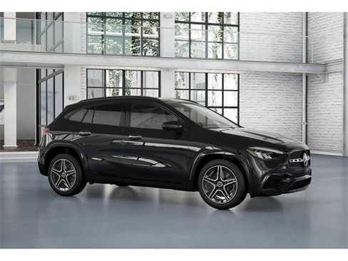 New 2026 Mercedes-Benz GLA 250 4MATIC image 13