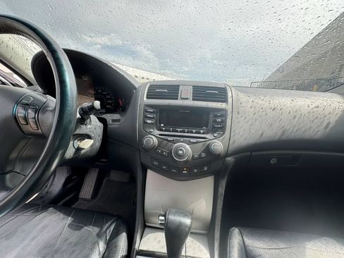 Used 2003 Honda Accord EX image 10