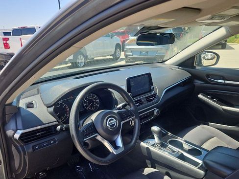 Used 2021 Nissan Altima 2.5 SV FWD image 10