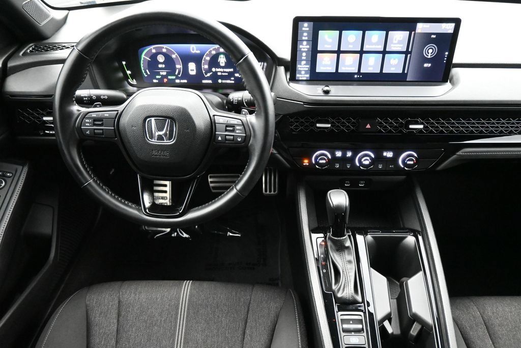 Used 2023 Honda Accord Sport image 4