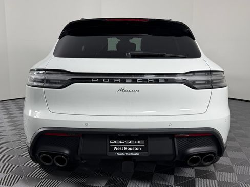 Certified 2026 Porsche Macan AWD/4WD image 10