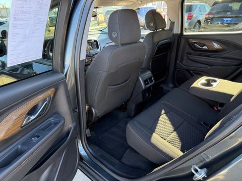 Used 2019 GMC Terrain SLE w/ Driver Convenience Package image 13