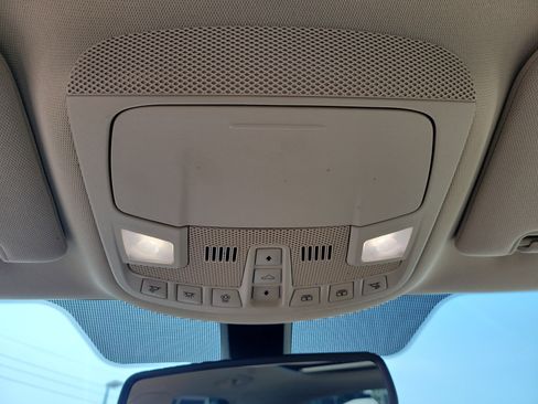 Used 2018 Lincoln MKC Select w/ Select Plus Package FWD image 32