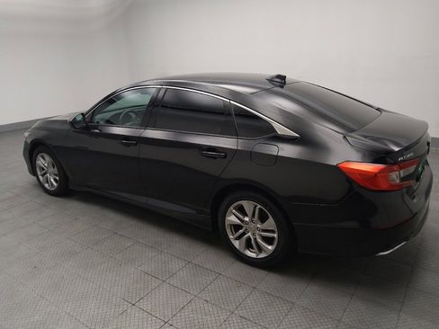 Used 2018 Honda Accord LX image 3