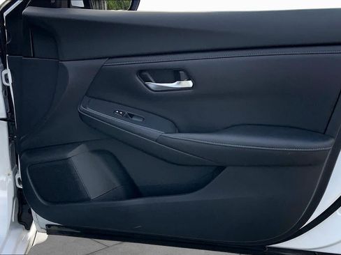 Used 2020 Nissan Sentra SV FWD image 22