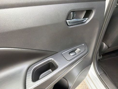 Used 2020 Nissan Versa SV FWD image 19