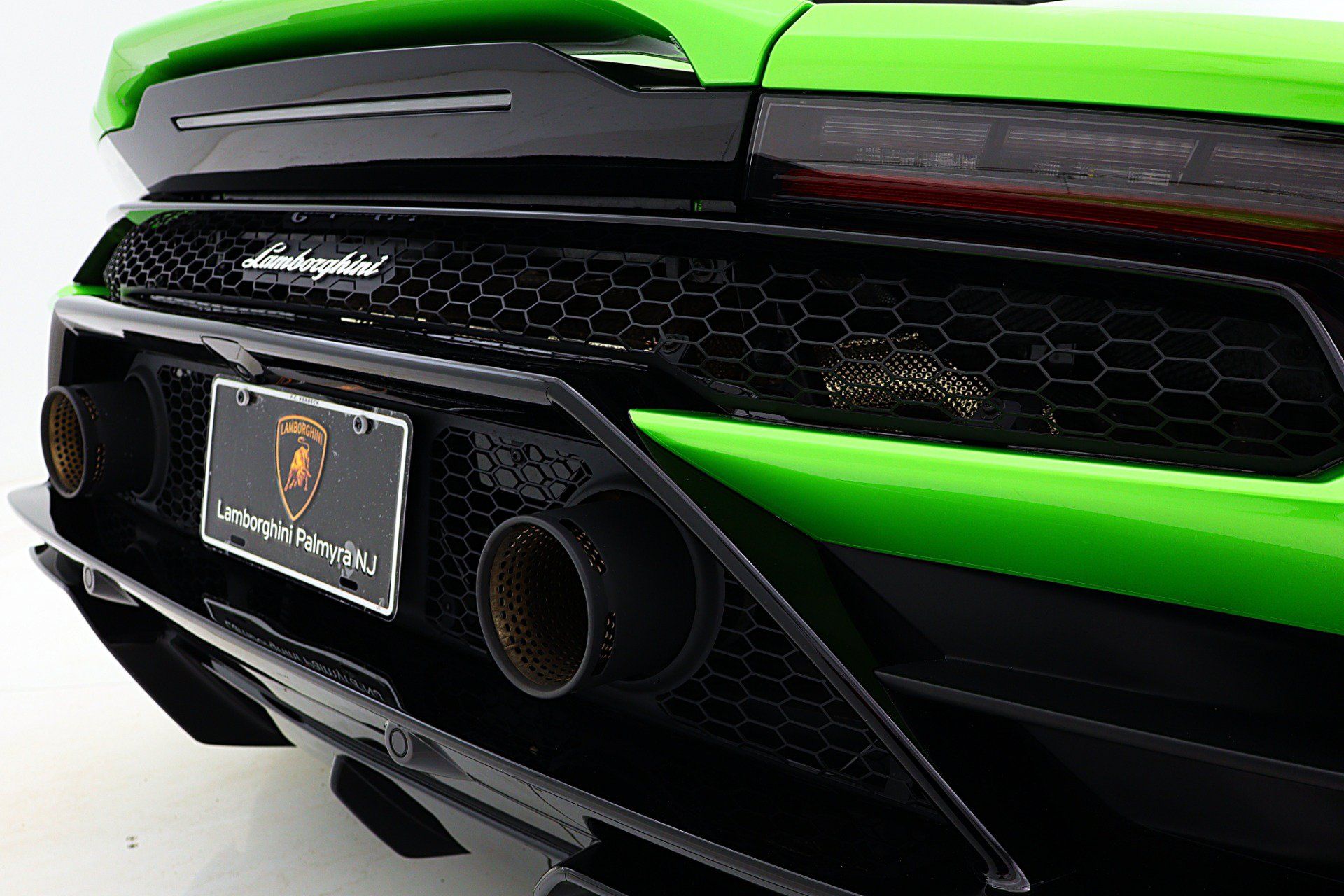 Used 2023 Lamborghini Huracan EVO RWD image 26