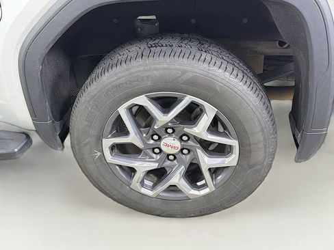 Used 2022 GMC Sierra 1500 SLT image 31