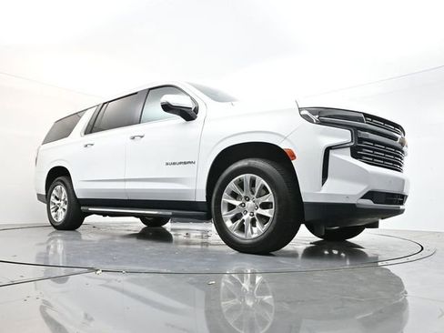 Used 2023 Chevrolet Suburban Premier image 42
