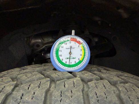 Used 2012 Toyota Tacoma Pickup 2D 6 ft image 16