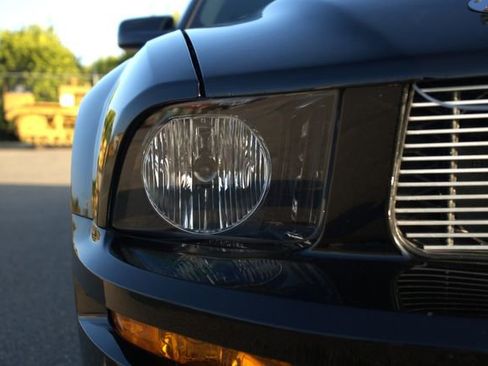 Used 2006 Ford Mustang GT Premium image 30