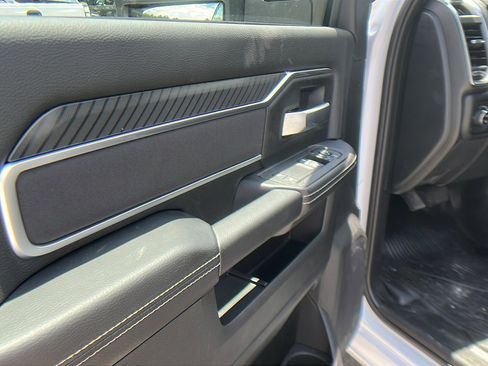New 2025 RAM 5500 4x4 Regular Cab image 15