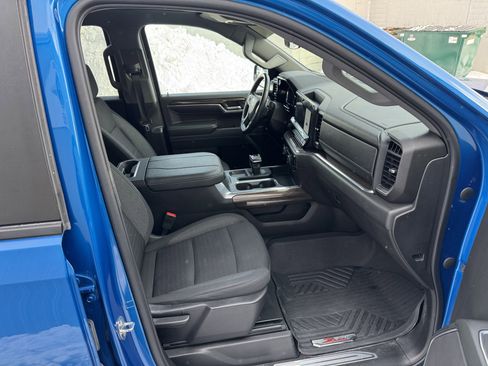 Used 2024 Chevrolet Silverado 1500 LT image 23